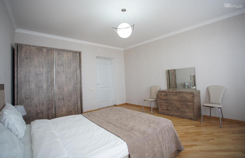 Zurabashvili Guest House room 4
